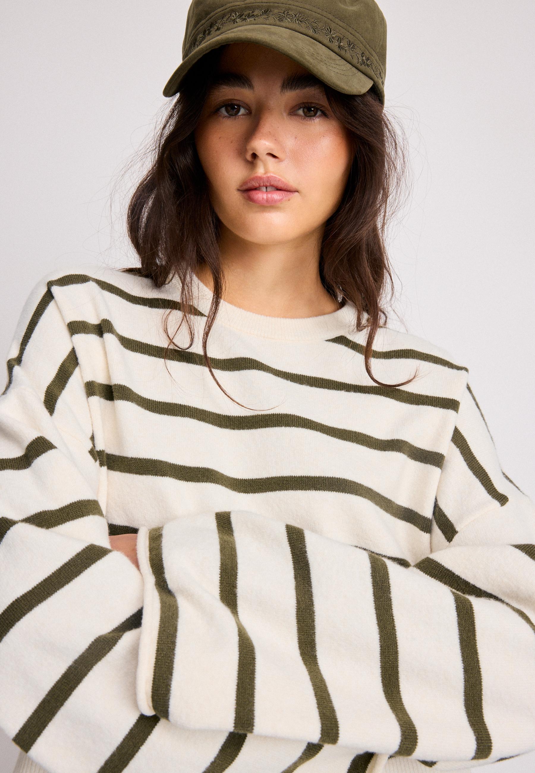 Wide sleeve cropped knit jumper — Vanilla