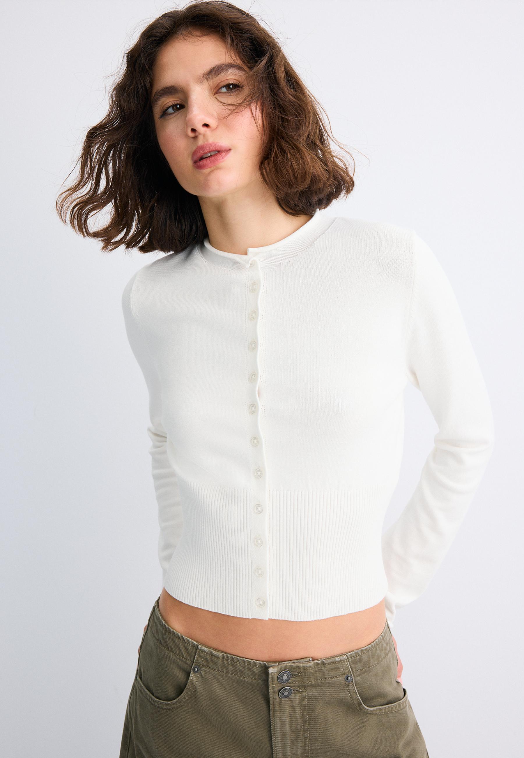 Fitted stand collar cardigan — Ecru