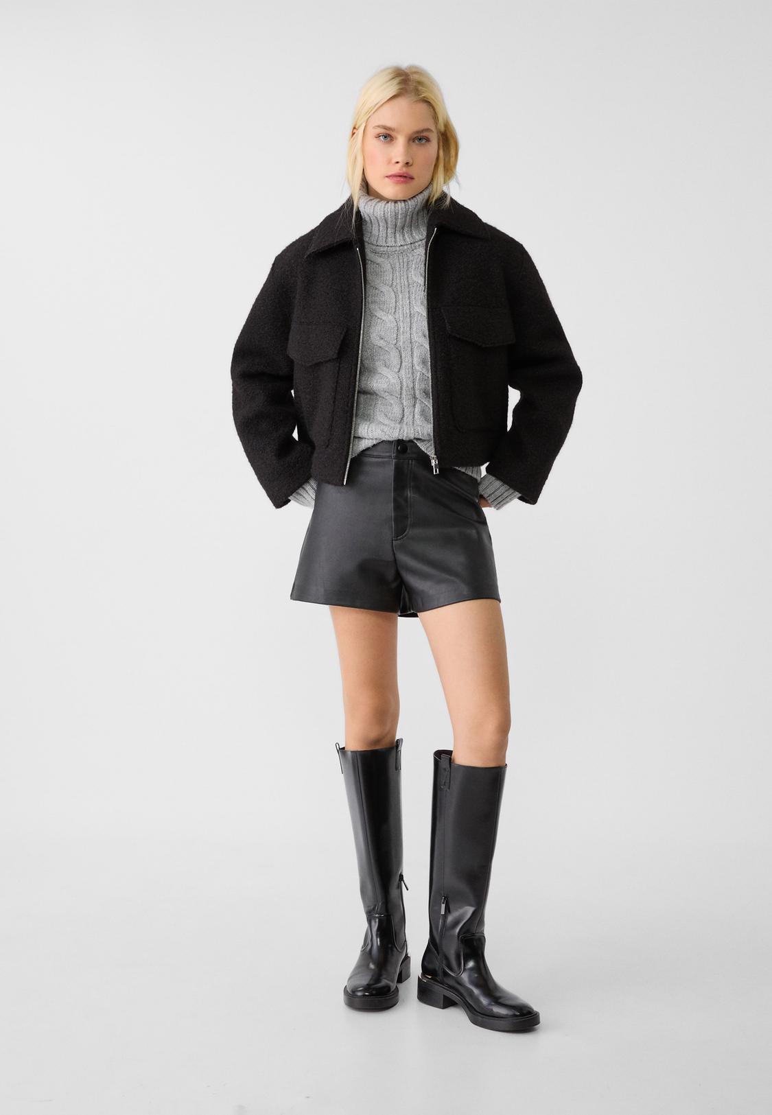 Pantalón Corto Short Cuero Stradivarius Short Costuras Tacto Suave