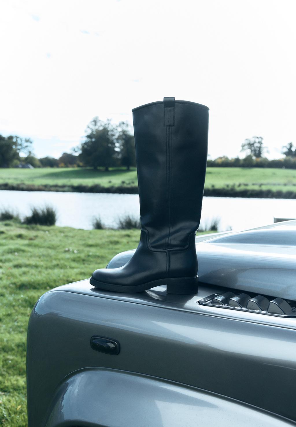 Ravne jahaće čizme