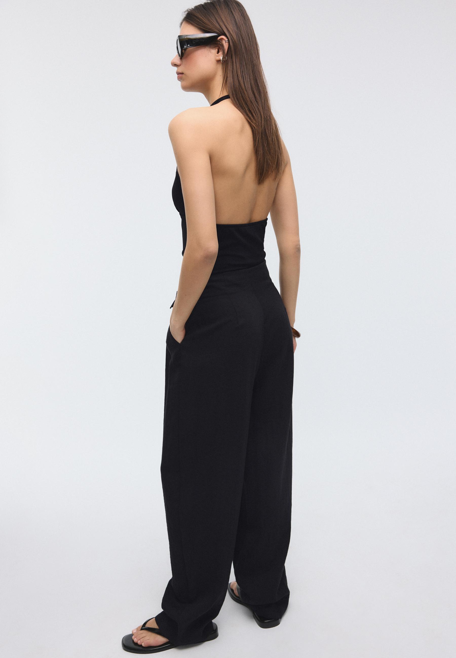 Flowing trousers with a buckle — Black