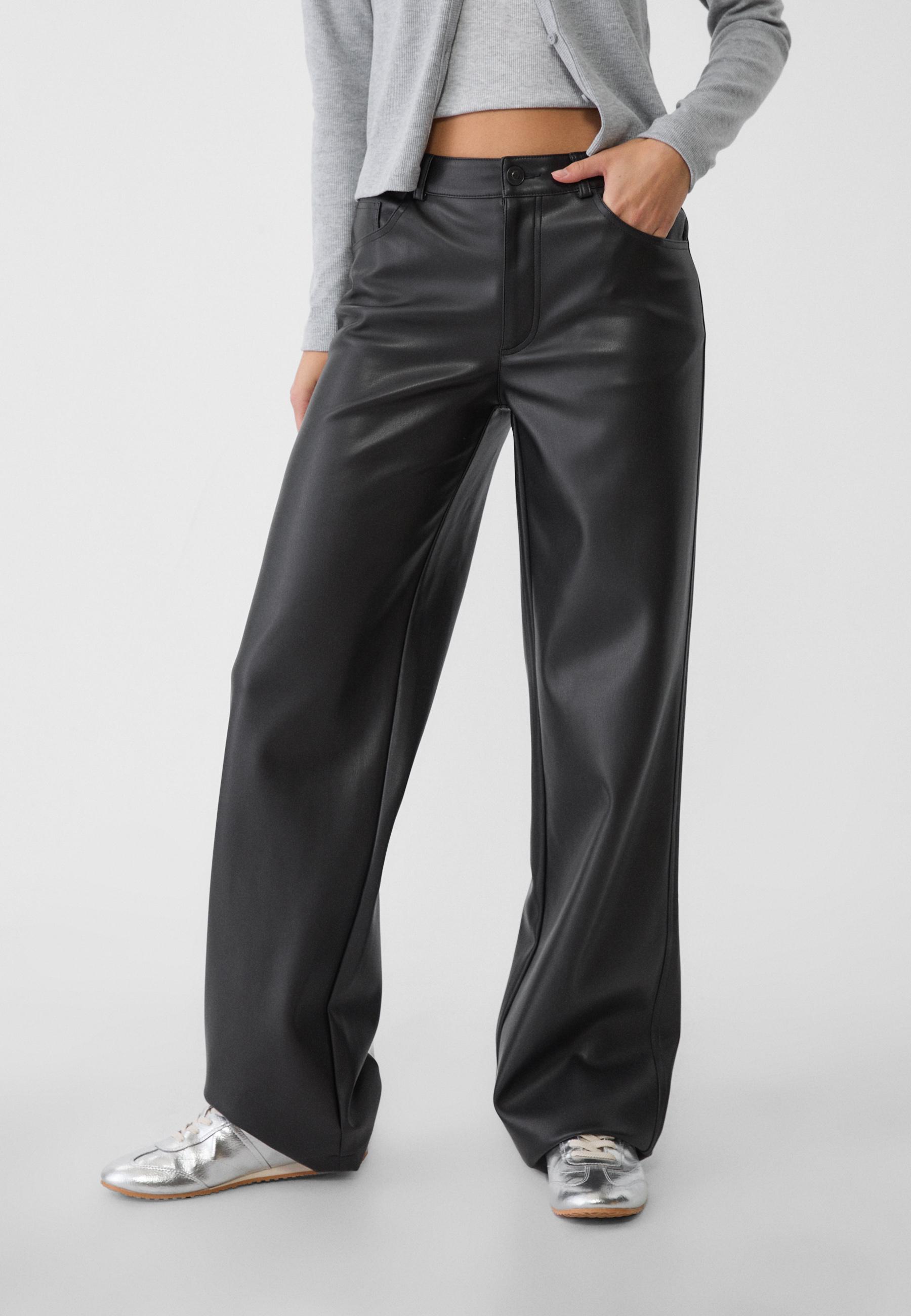 Pantaloni wide leg effetto pelle