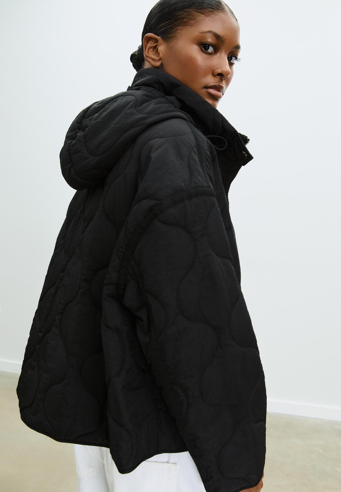 Abrigo Efecto Abrigo Pelo Negro Con Capucha Zara Abrigo Pelo