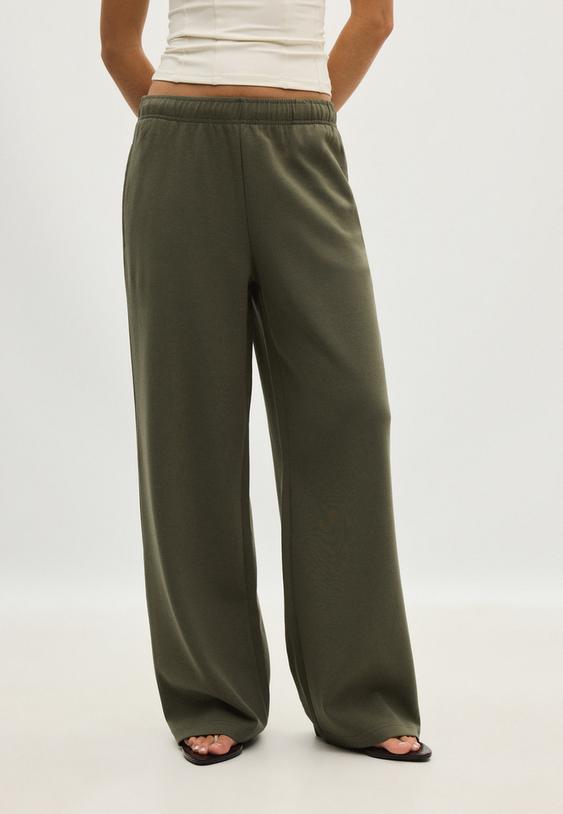 Stradivarius Wide-Leg Jogger Trousers Khaki M