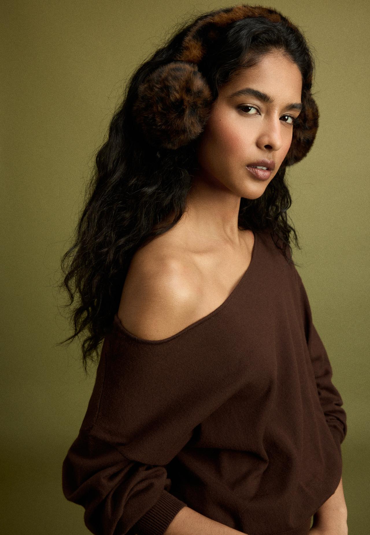Faux fur earmuffs — Brown