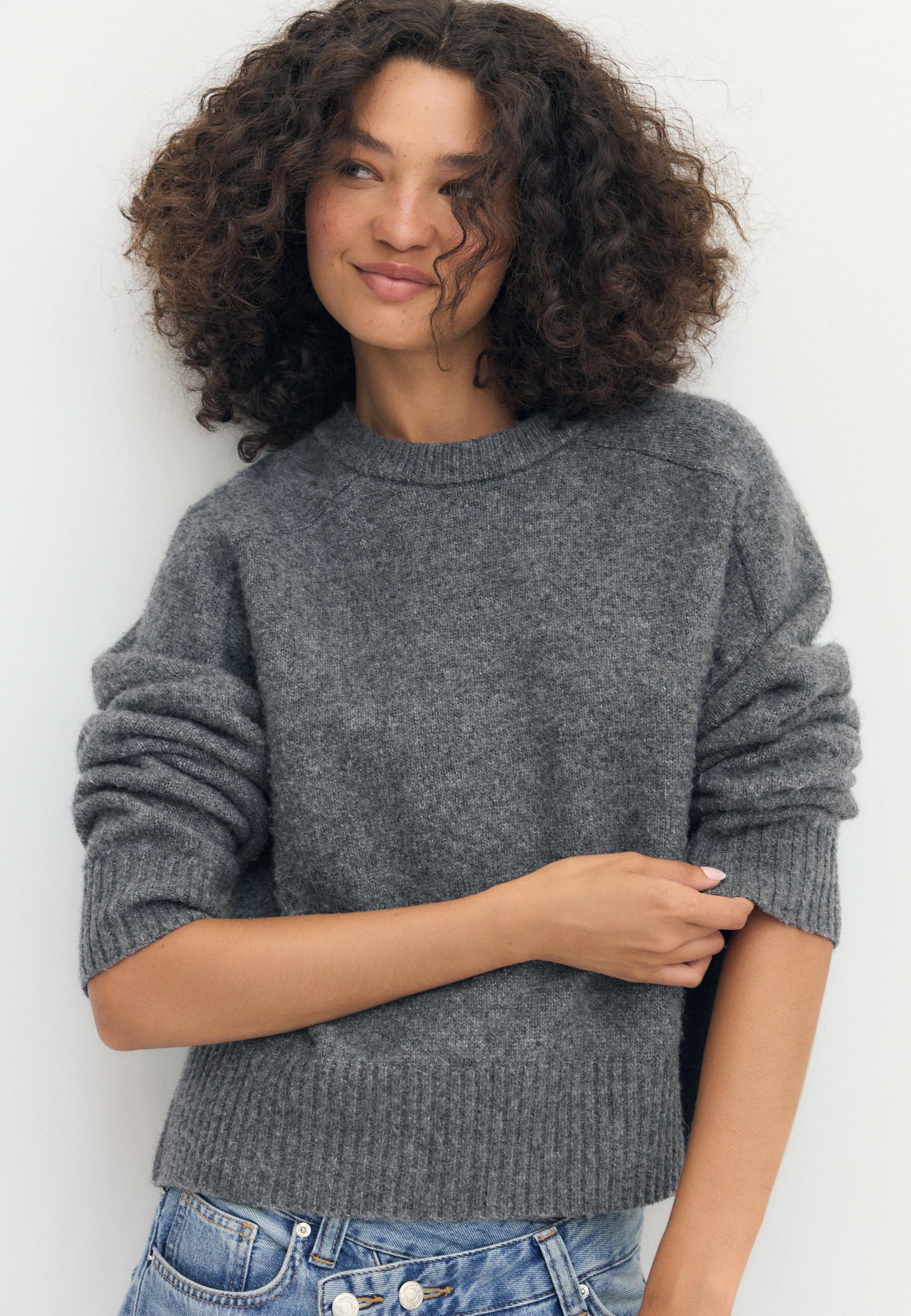 Basic Soft Knit Jumper — Dark grey