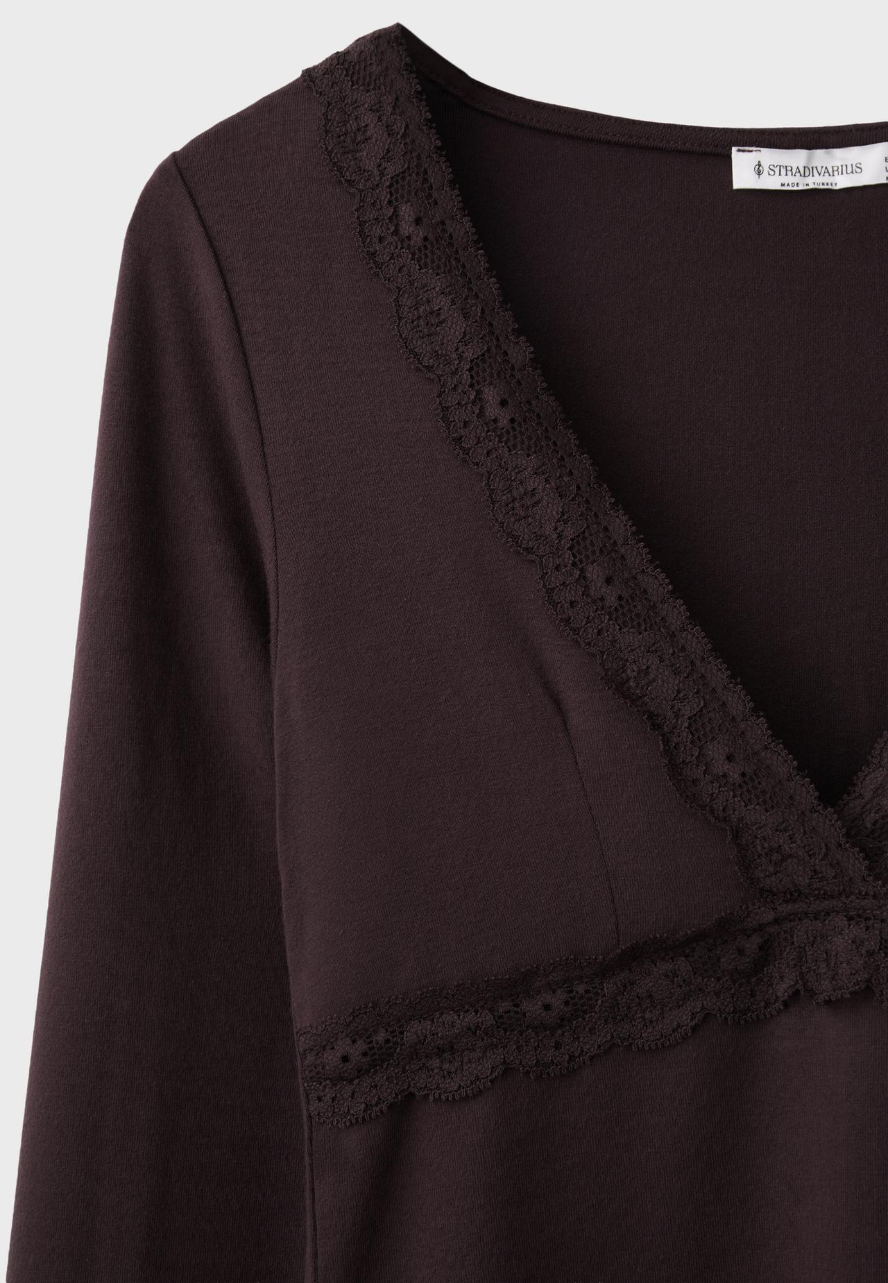 Long sleeve lace V-neck top — Brown