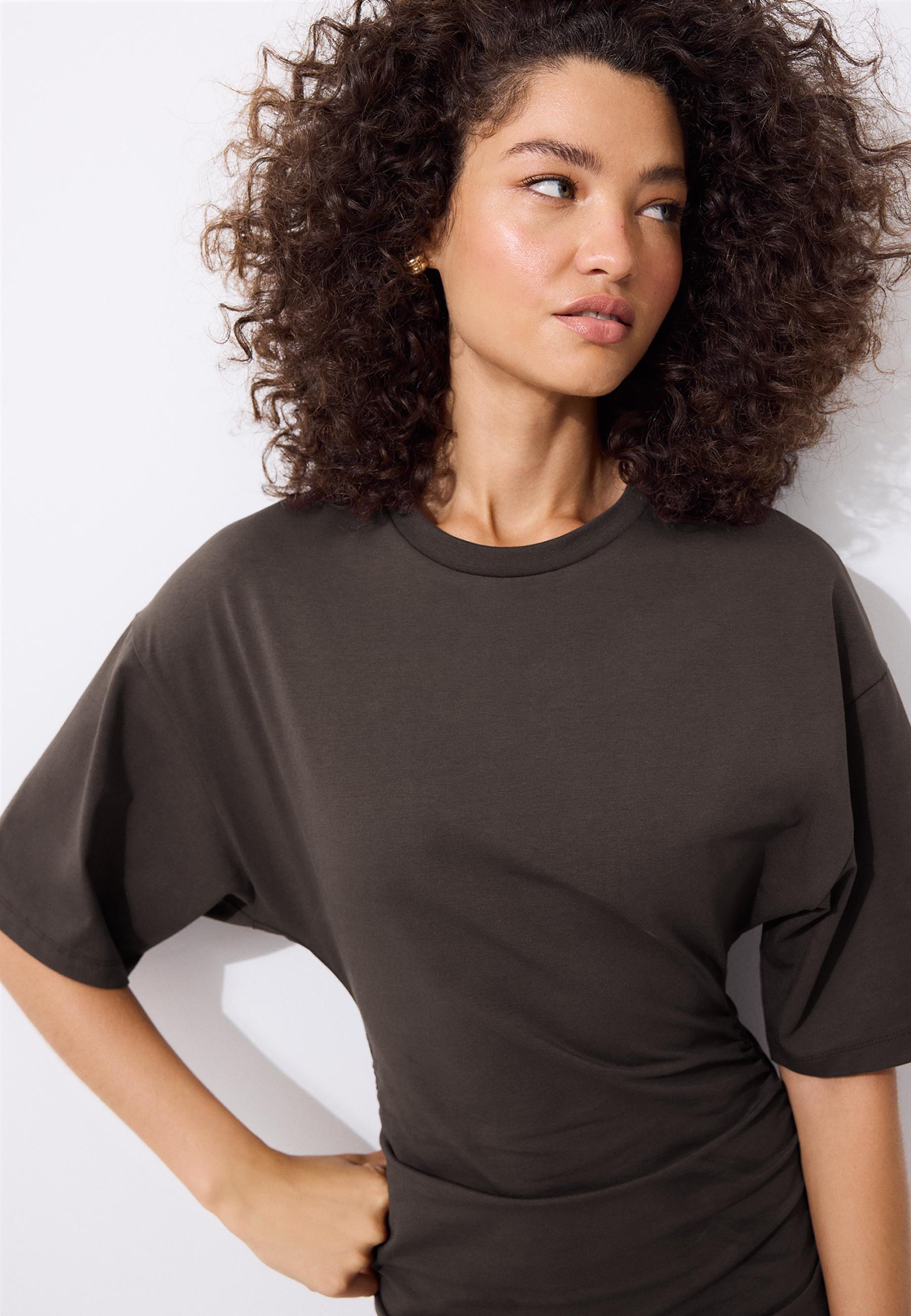 Short T-shirt dress — Brown