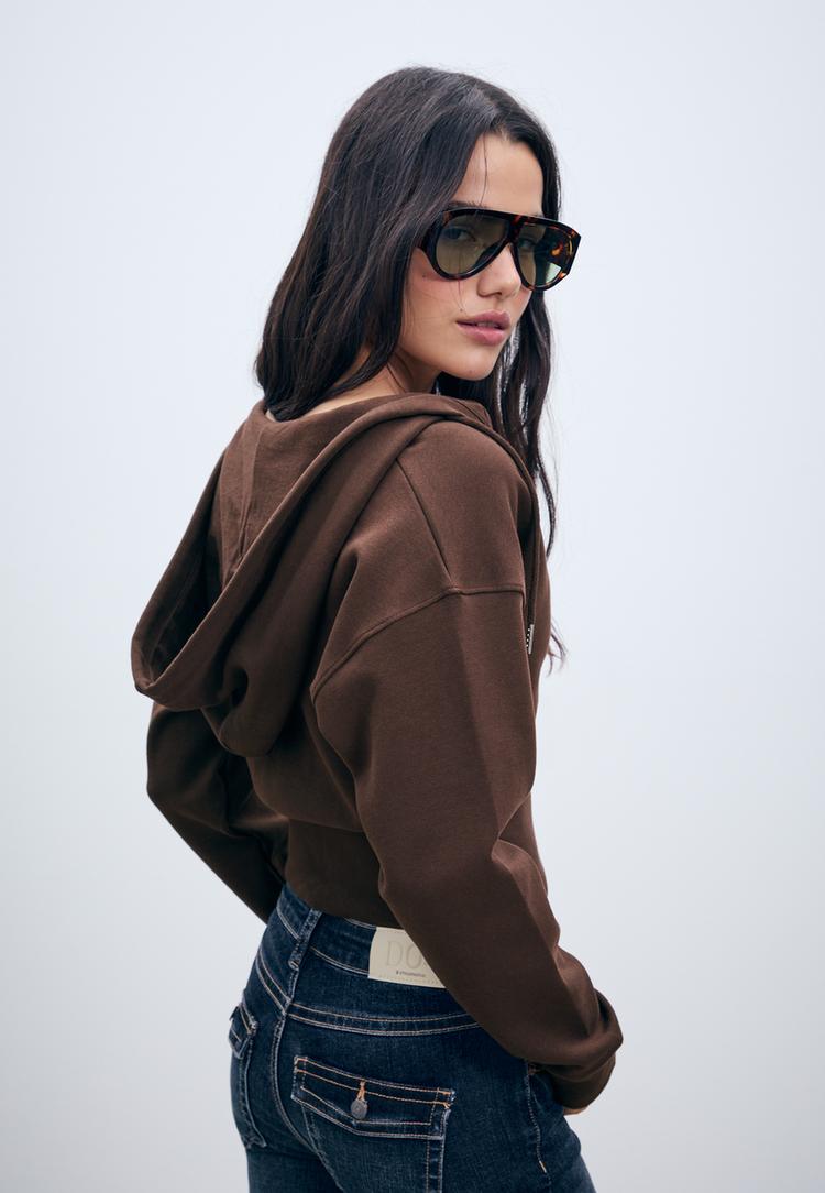 sudadera capucha cremallera