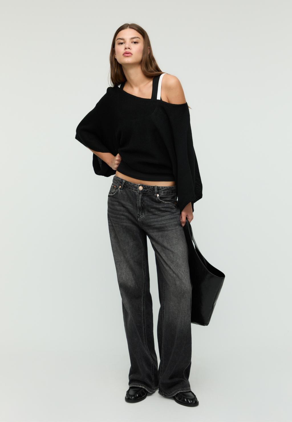 BATWING SLEEVE KNIT SWEATER