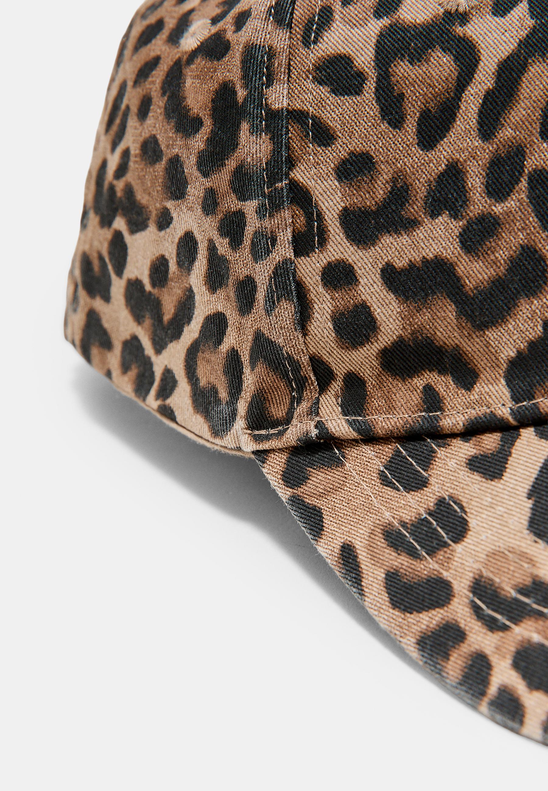 Classic leopard print cap — Brown