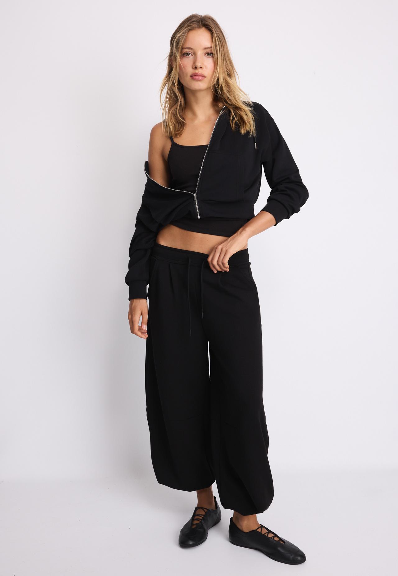 Soft-touch barrel jogger trousers with stoppers — Black