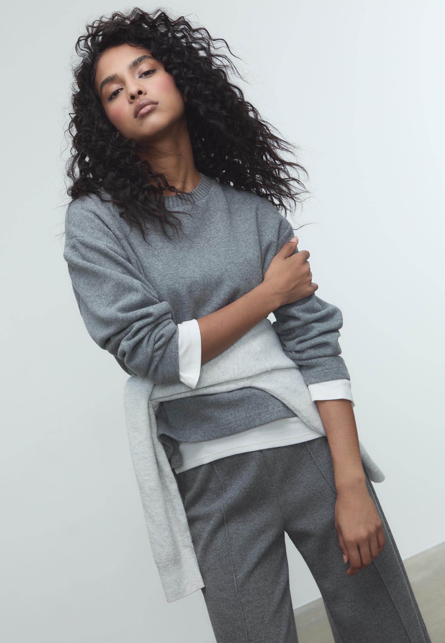Knit round neck T-shirt — Dark grey