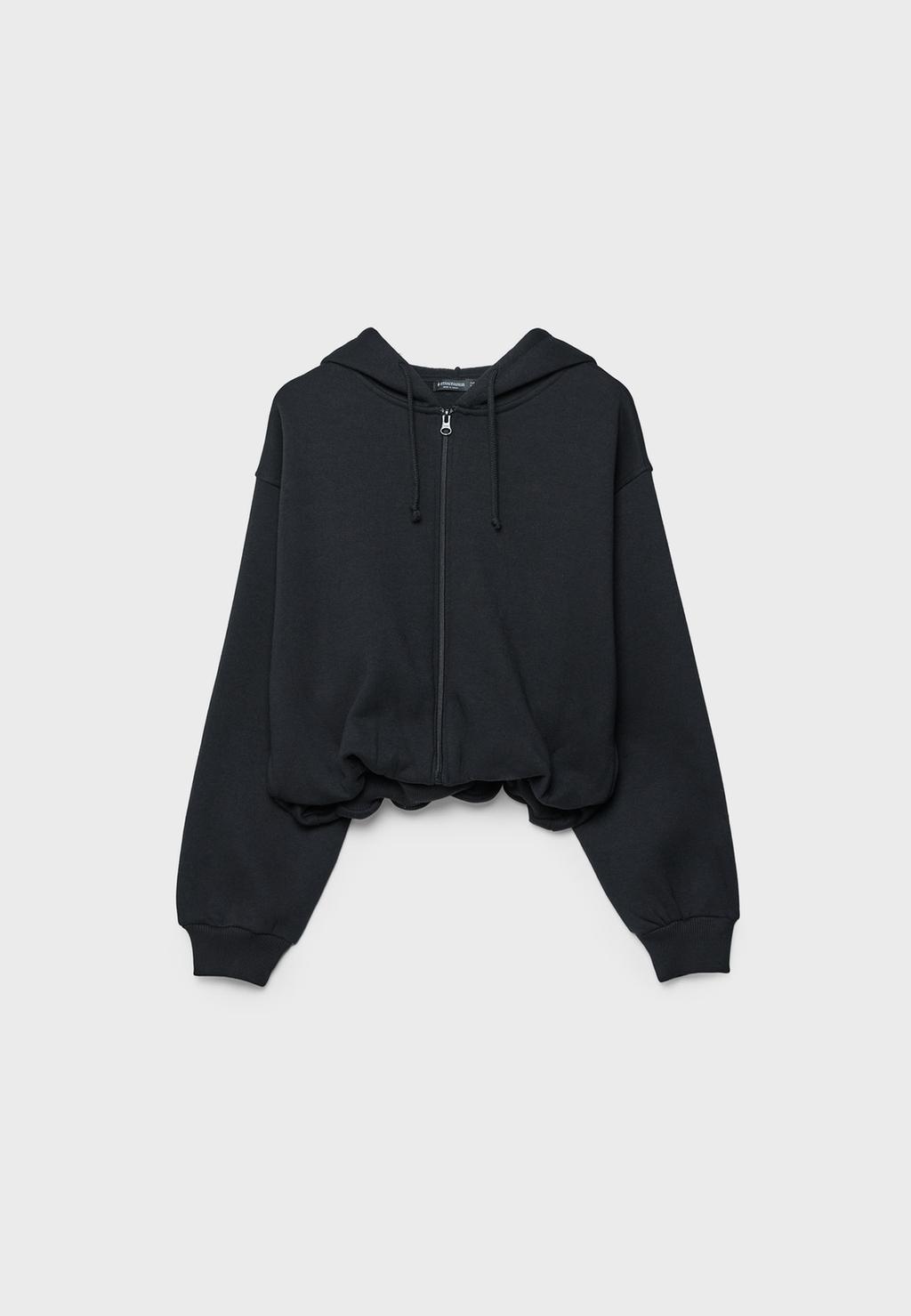 سويت شيرت بومبر بغطاء رأس مطبوع