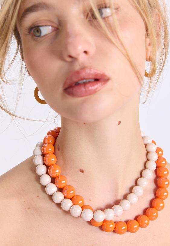 set 2 kettingen met kralen