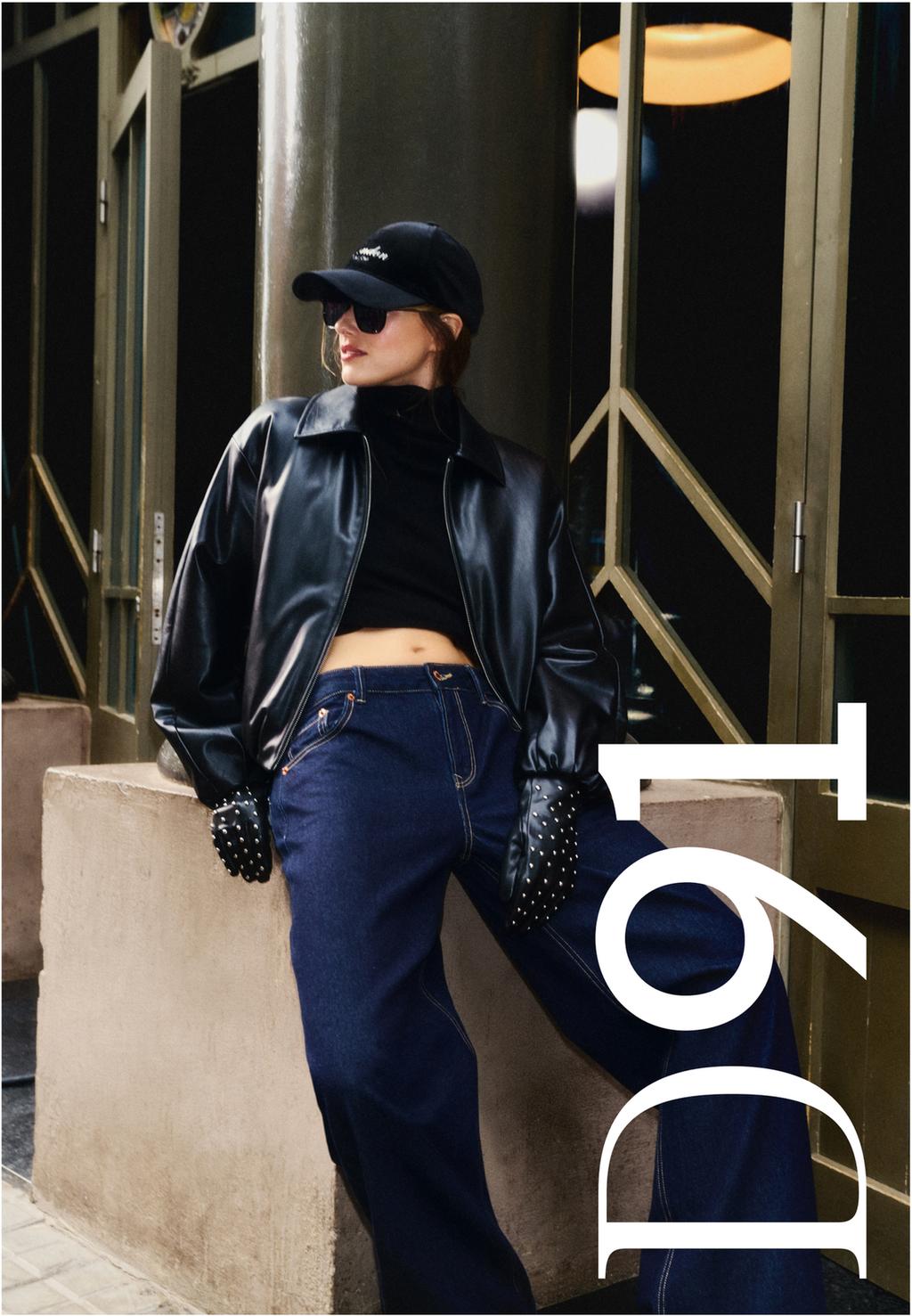 D91 Low wide-leg jeans