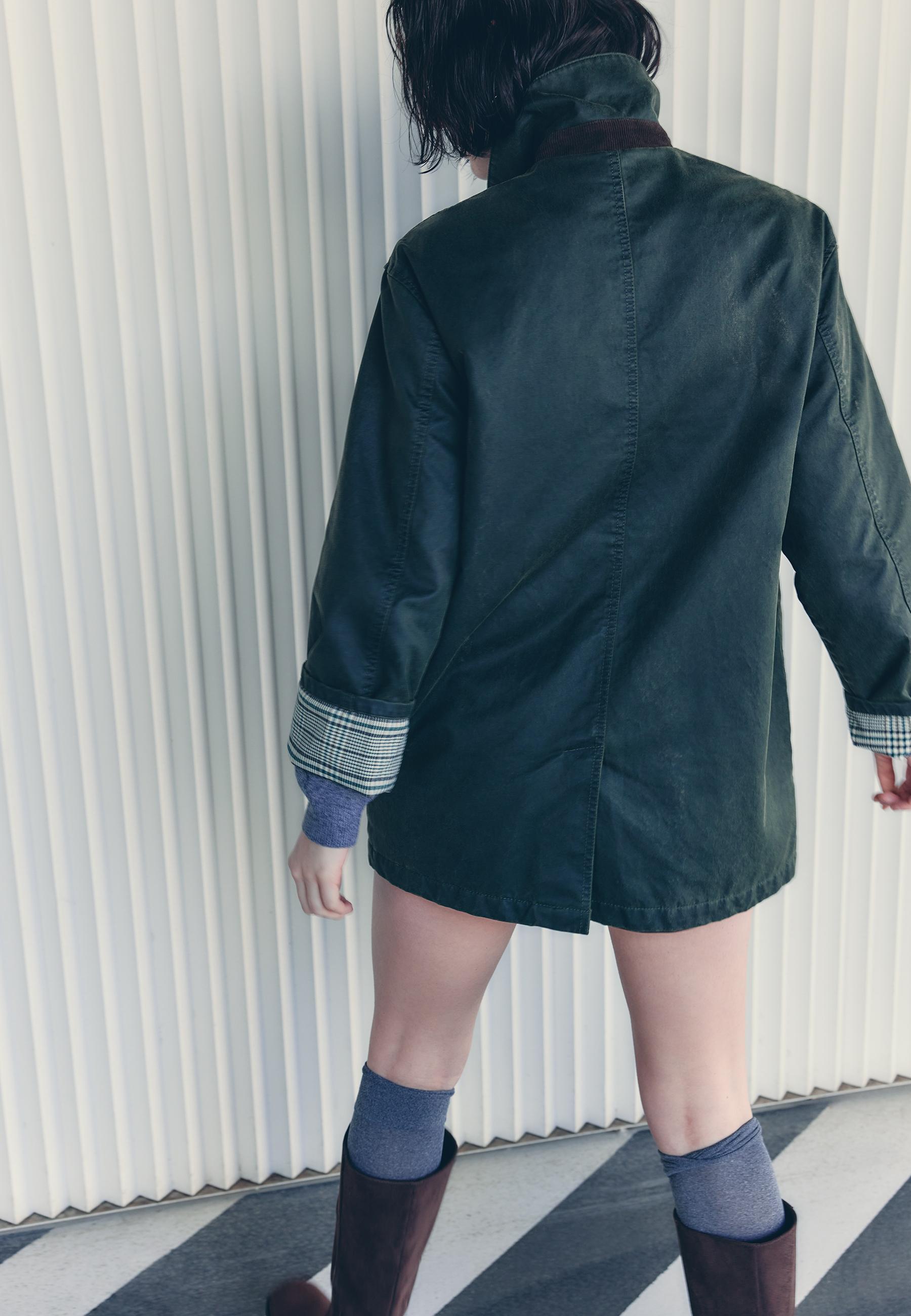Waxed parka with multiple pockets — Khaki