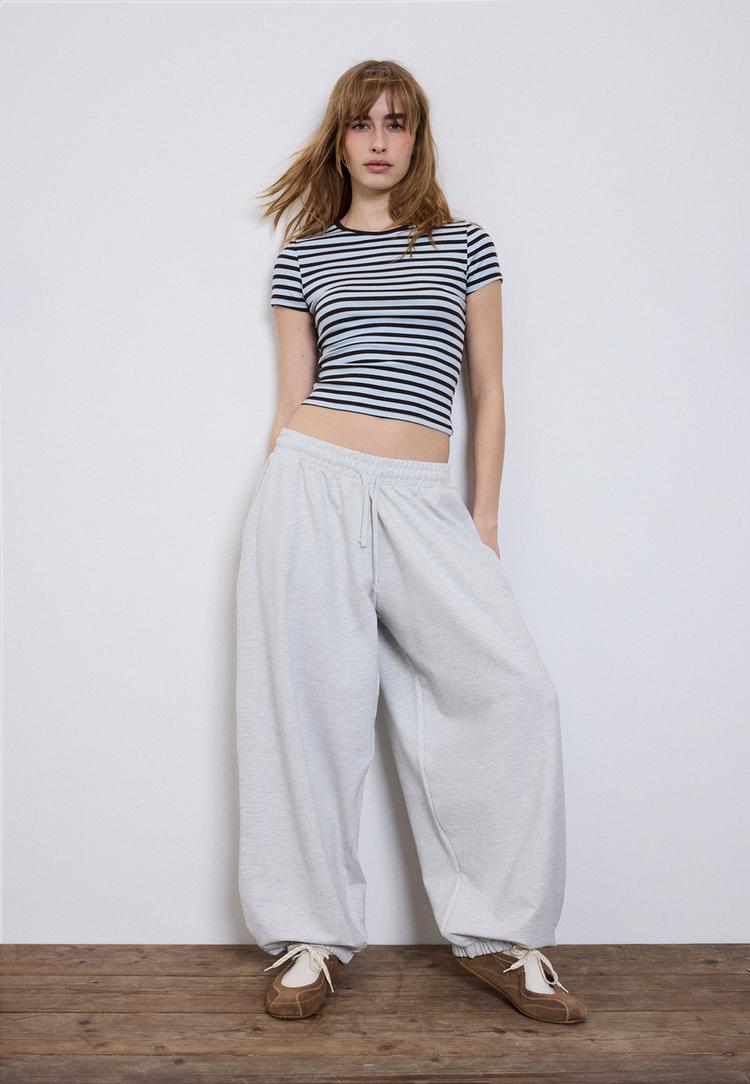 Stradivarius Βασική Μπλούζα Slim Fit Με Ρίγες 0-039 L