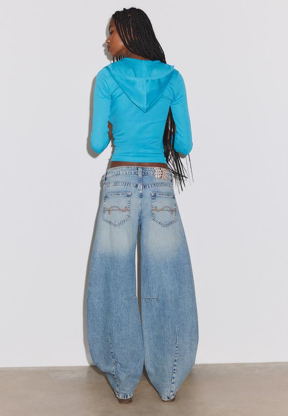 barreljeans-mit-niedrigem-bund