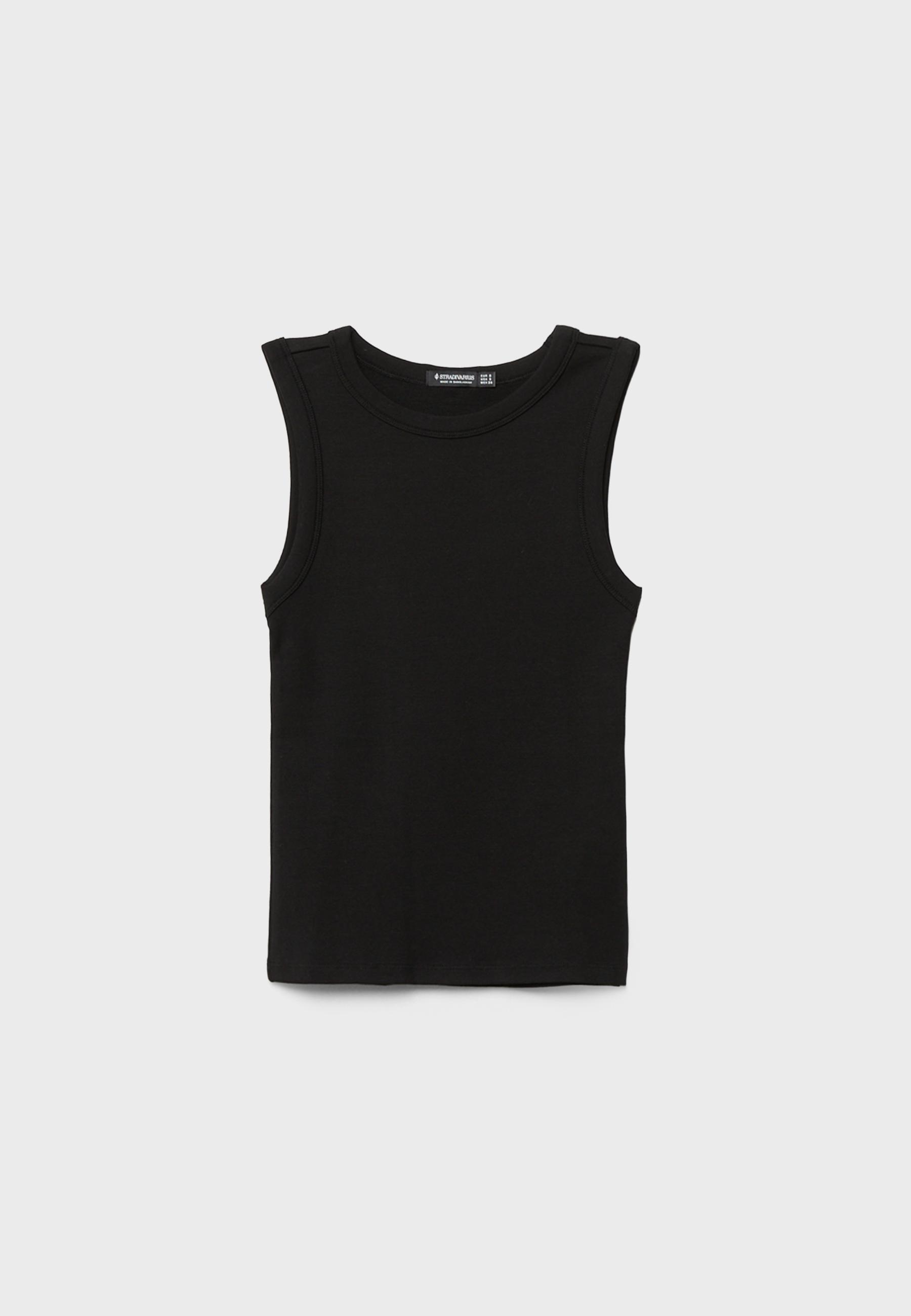 B04 Basic fitted sleeveless top — Black
