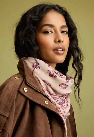 Soft-touch scarf — Pastel pink 4