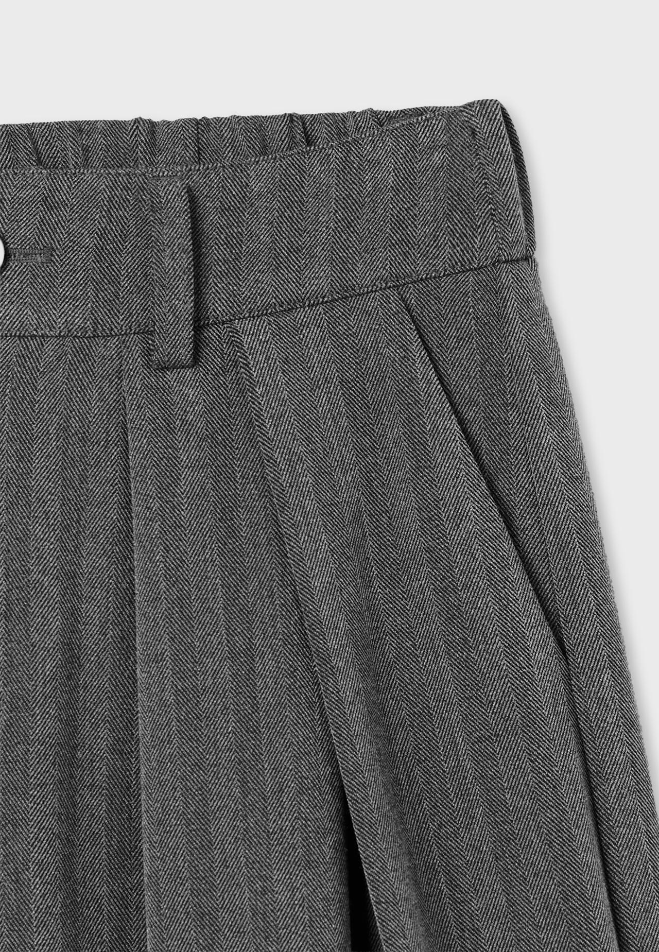 Tailored Bermuda shorts — Dark grey