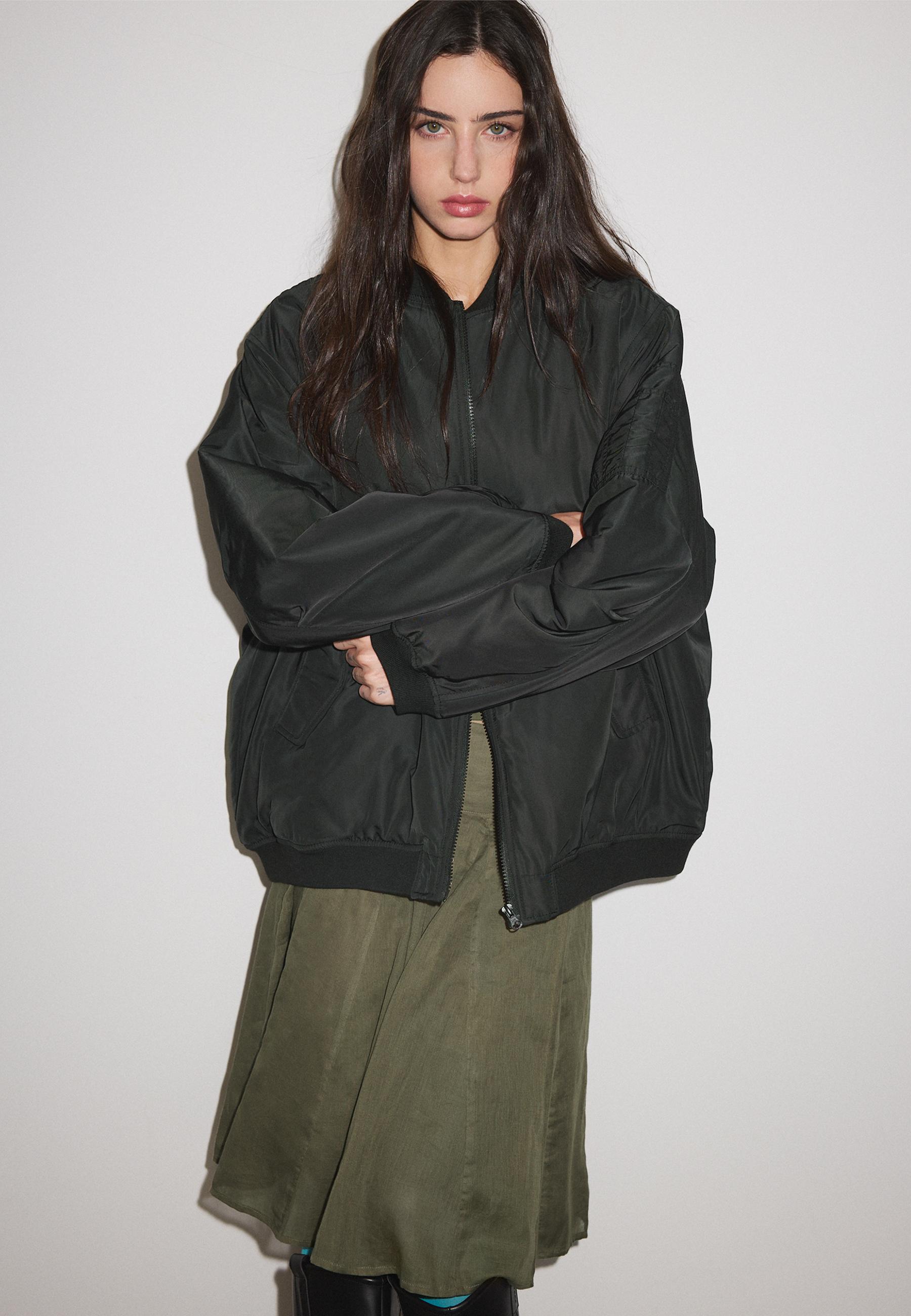 Oversize bomber jacket — Black