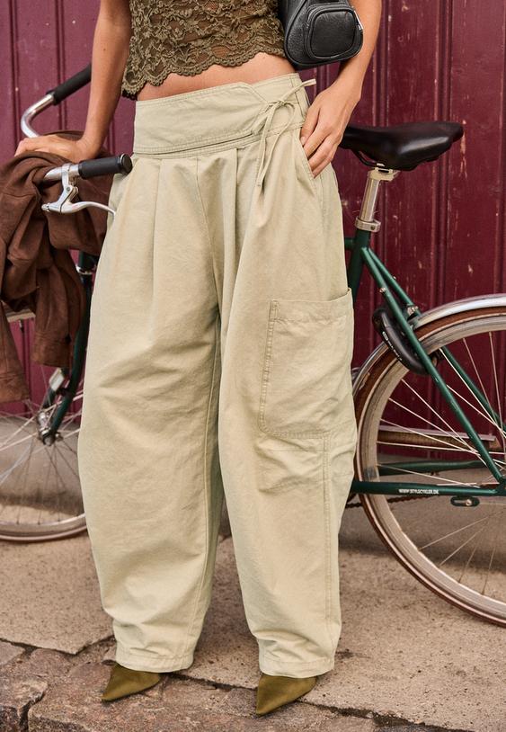 cargohose-mit-volumen-und-taillendetail
