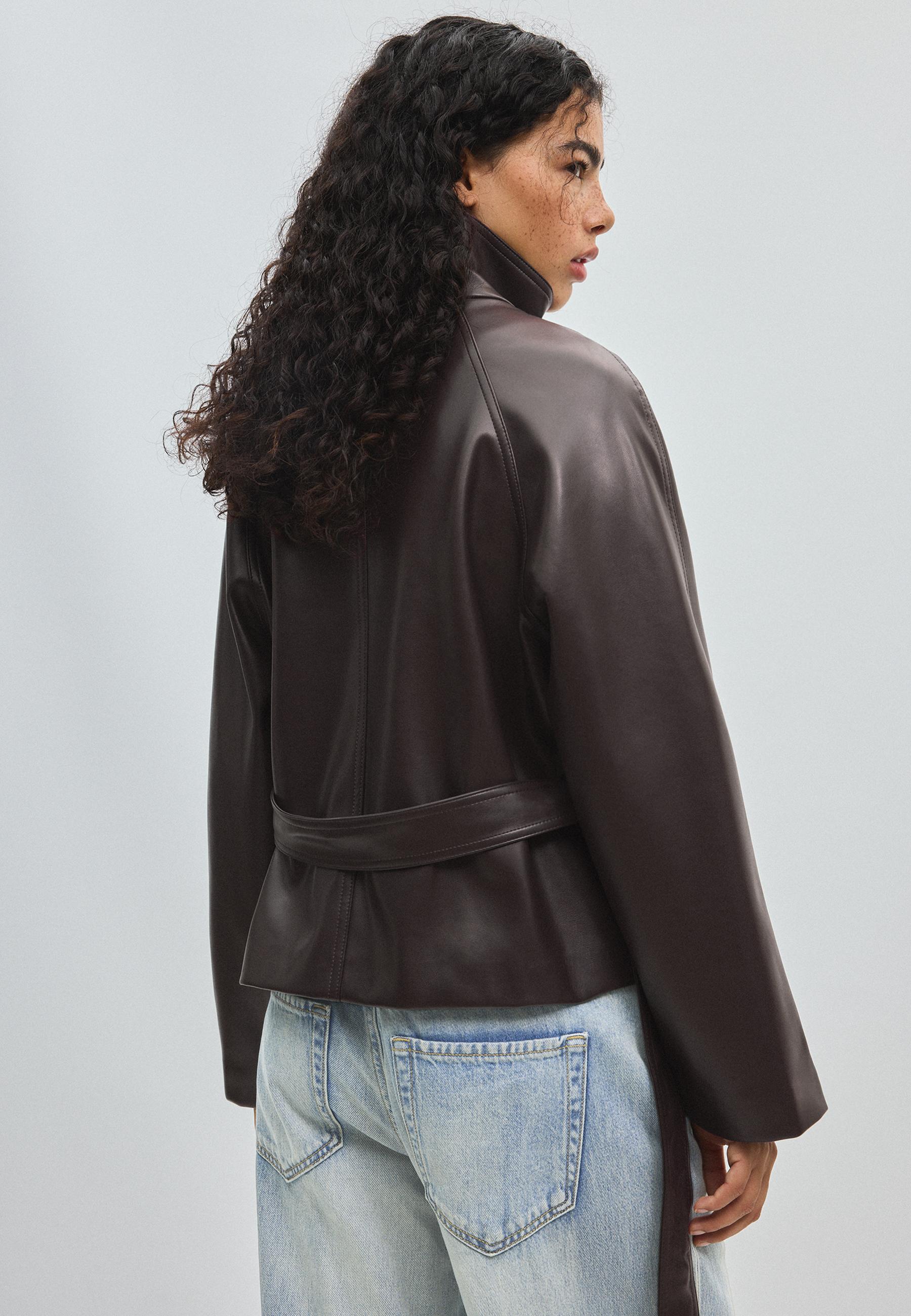 Short leather effect trench coat — Dark grey