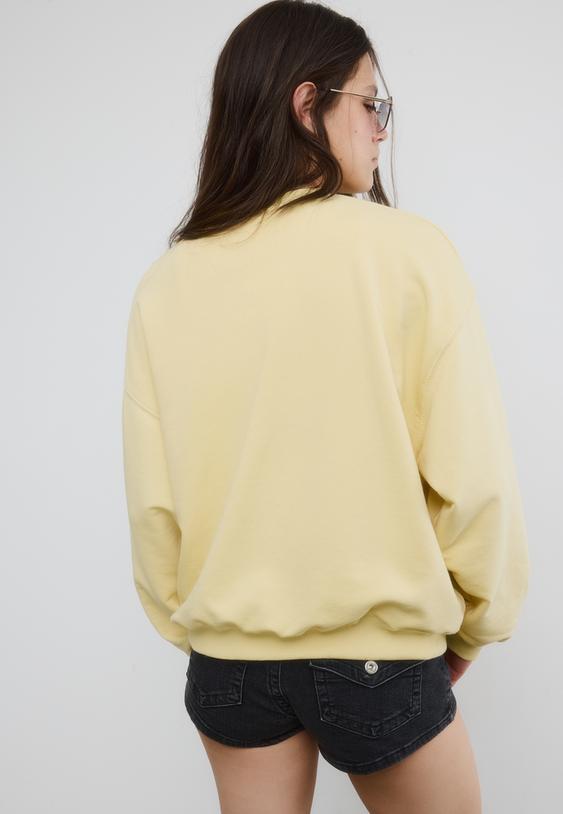 sweatshirt-mit-langen-armeln-rundausschnitt-und-text