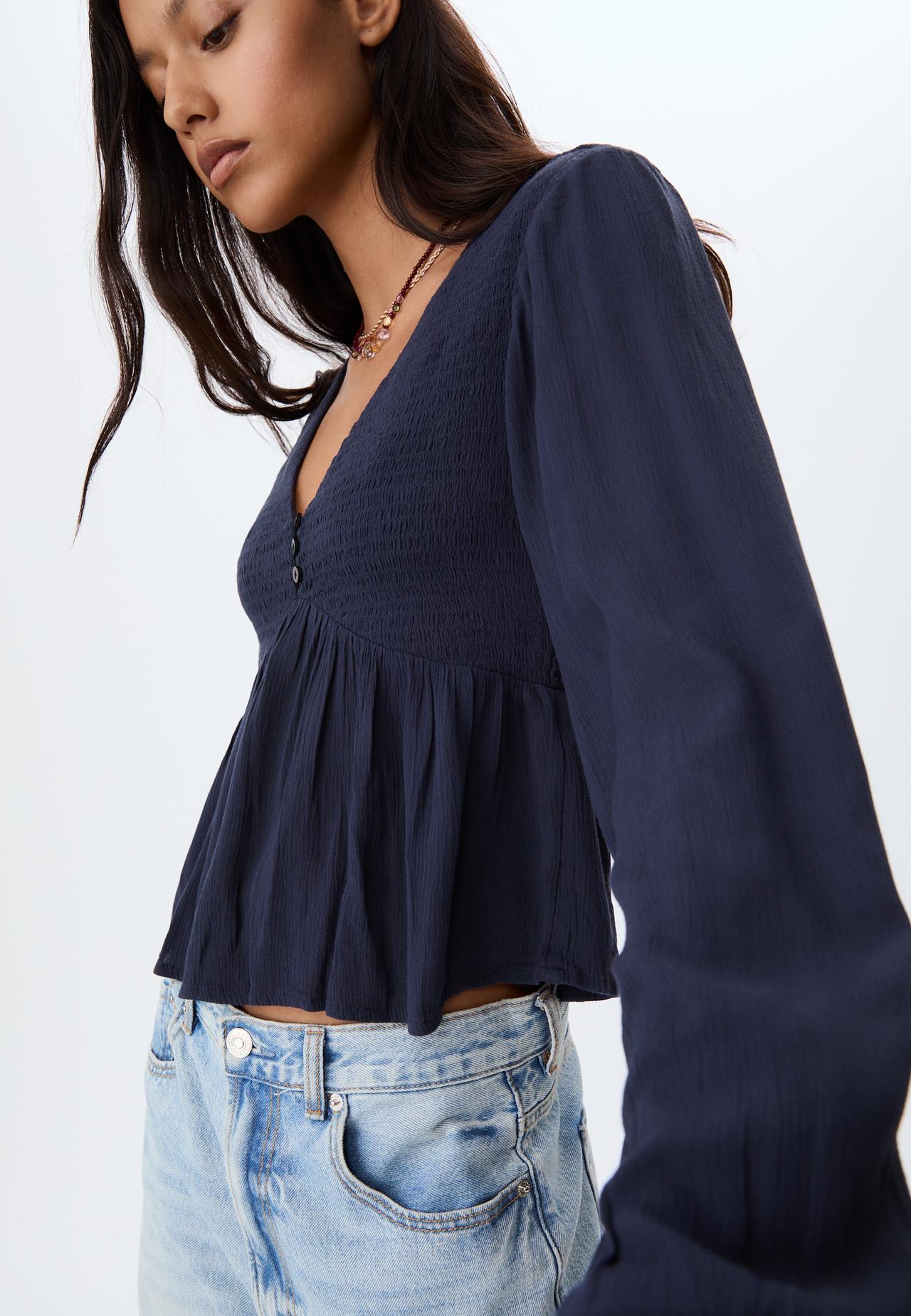 Fließende Bluse mit langen Ärmeln - Mode für Damen | Stradivarius Deutschland