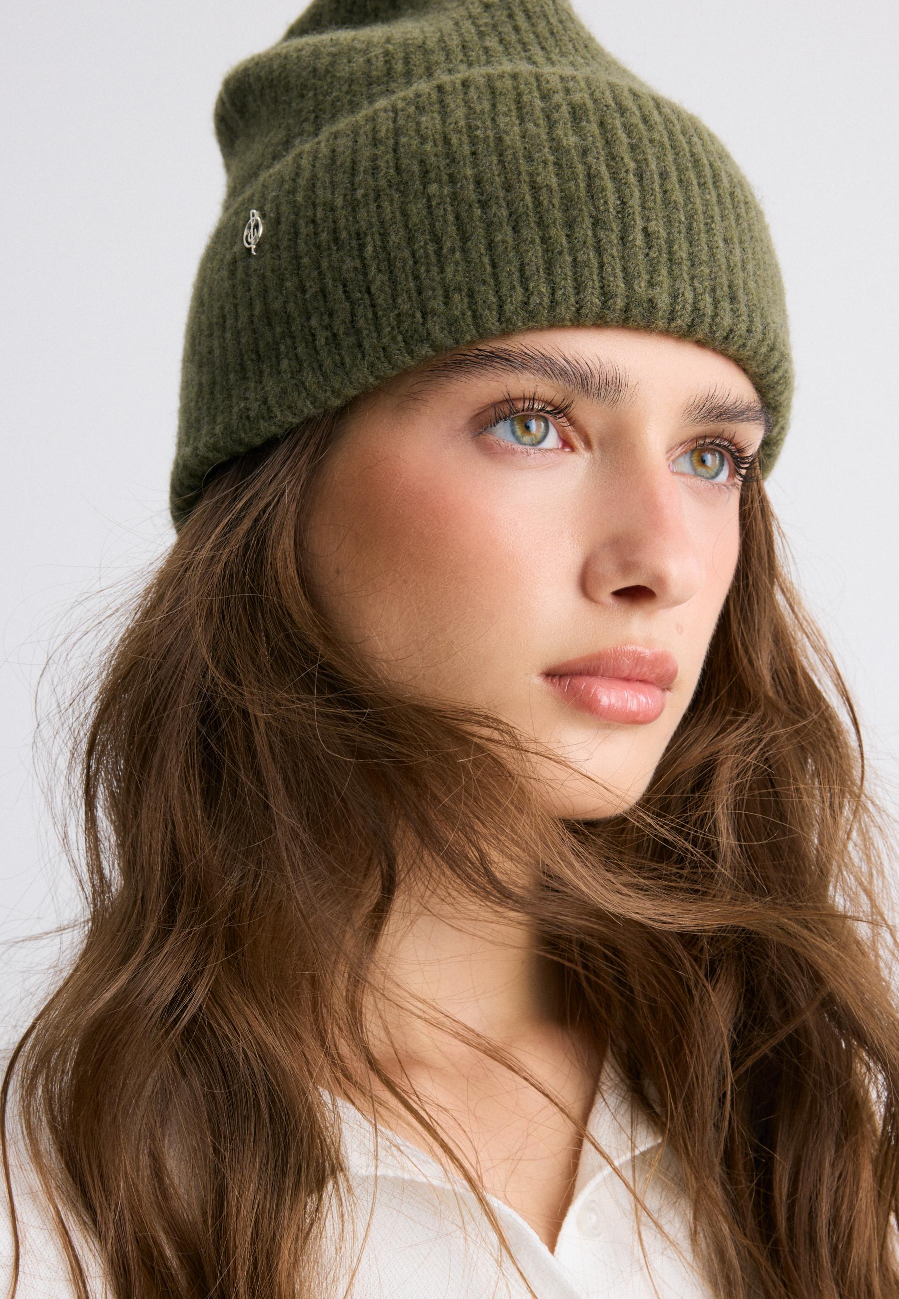 Basic knit hat — Khaki