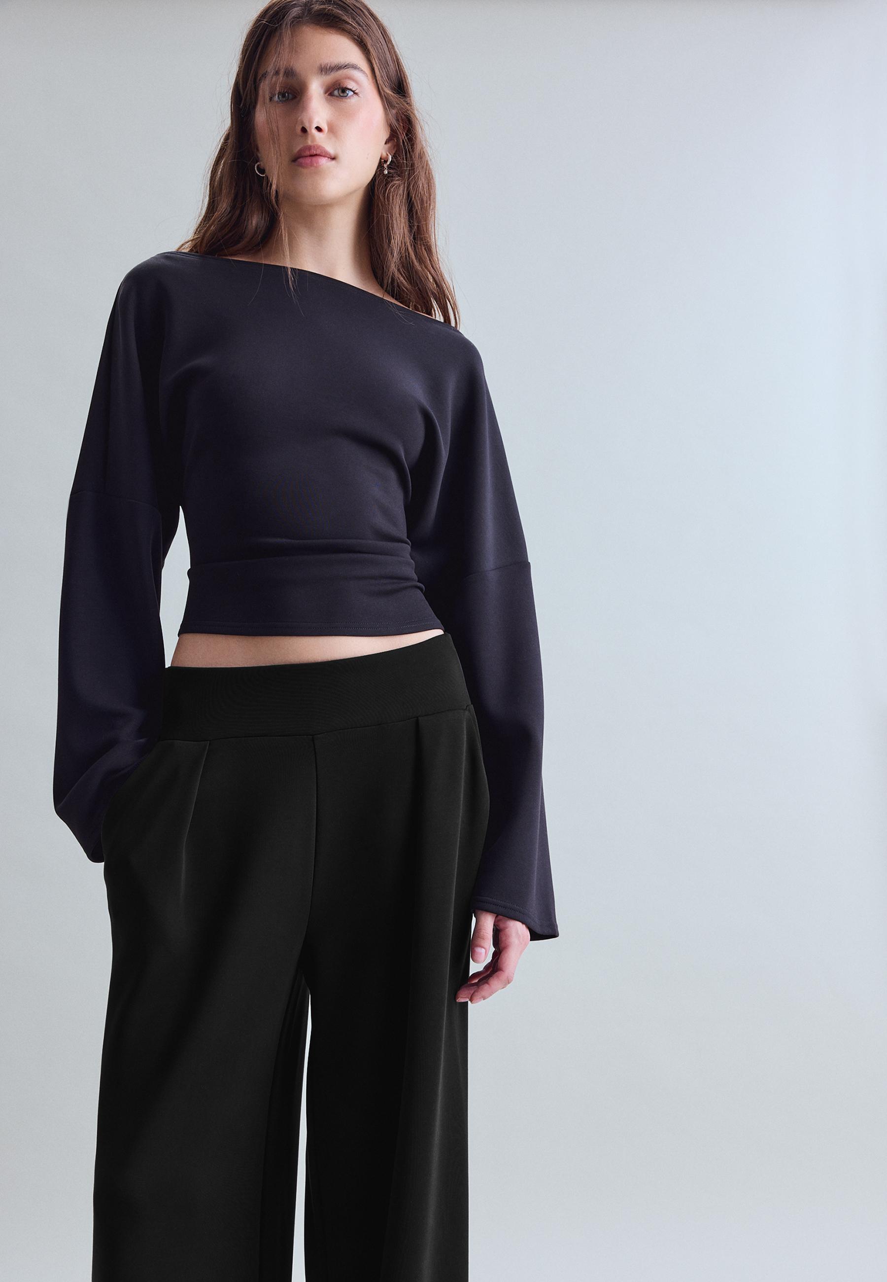 Soft-touch wide-leg trousers with darts — Black
