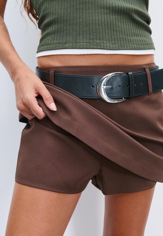 smart skort with belt