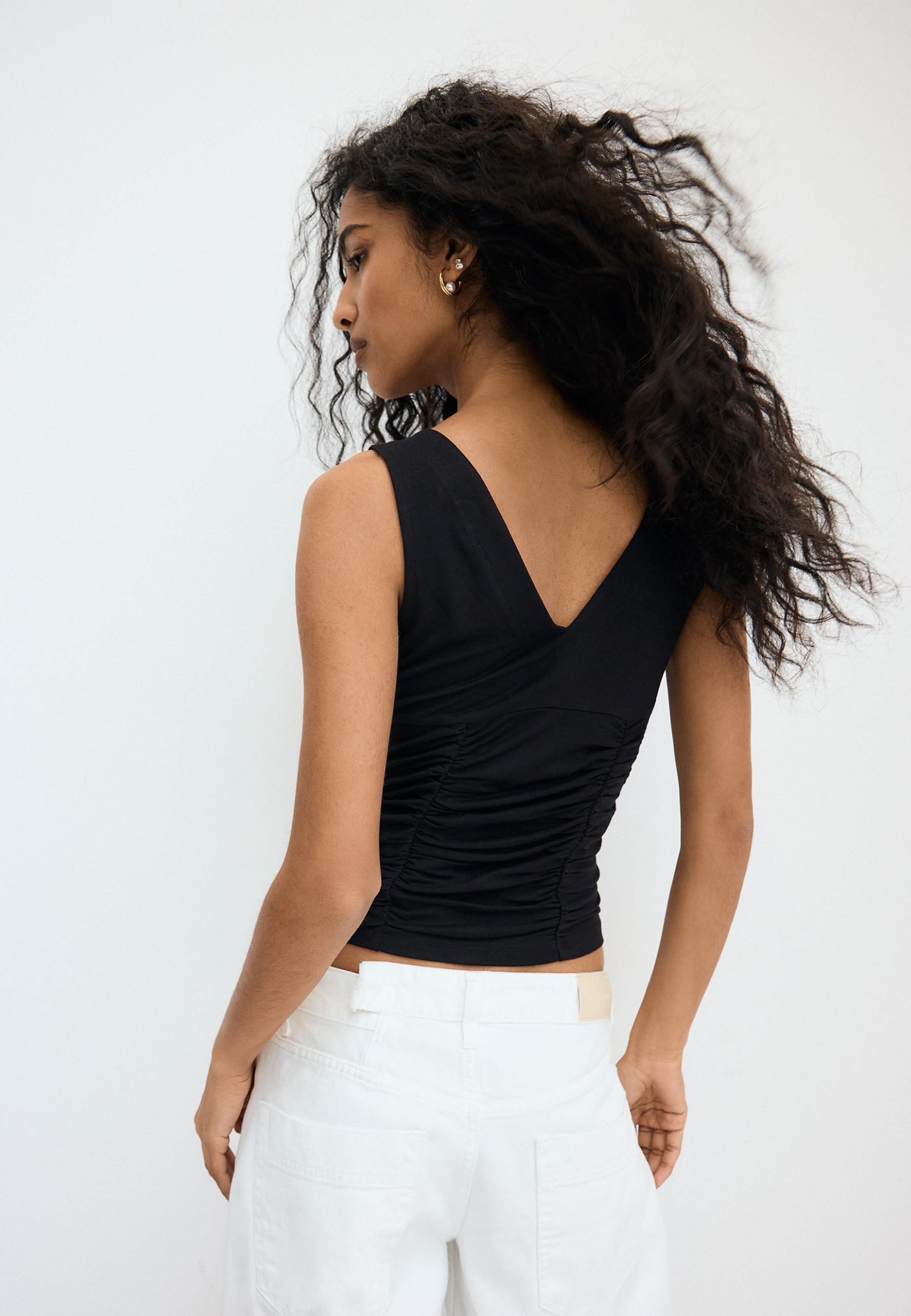 Fitted gathered top — Black