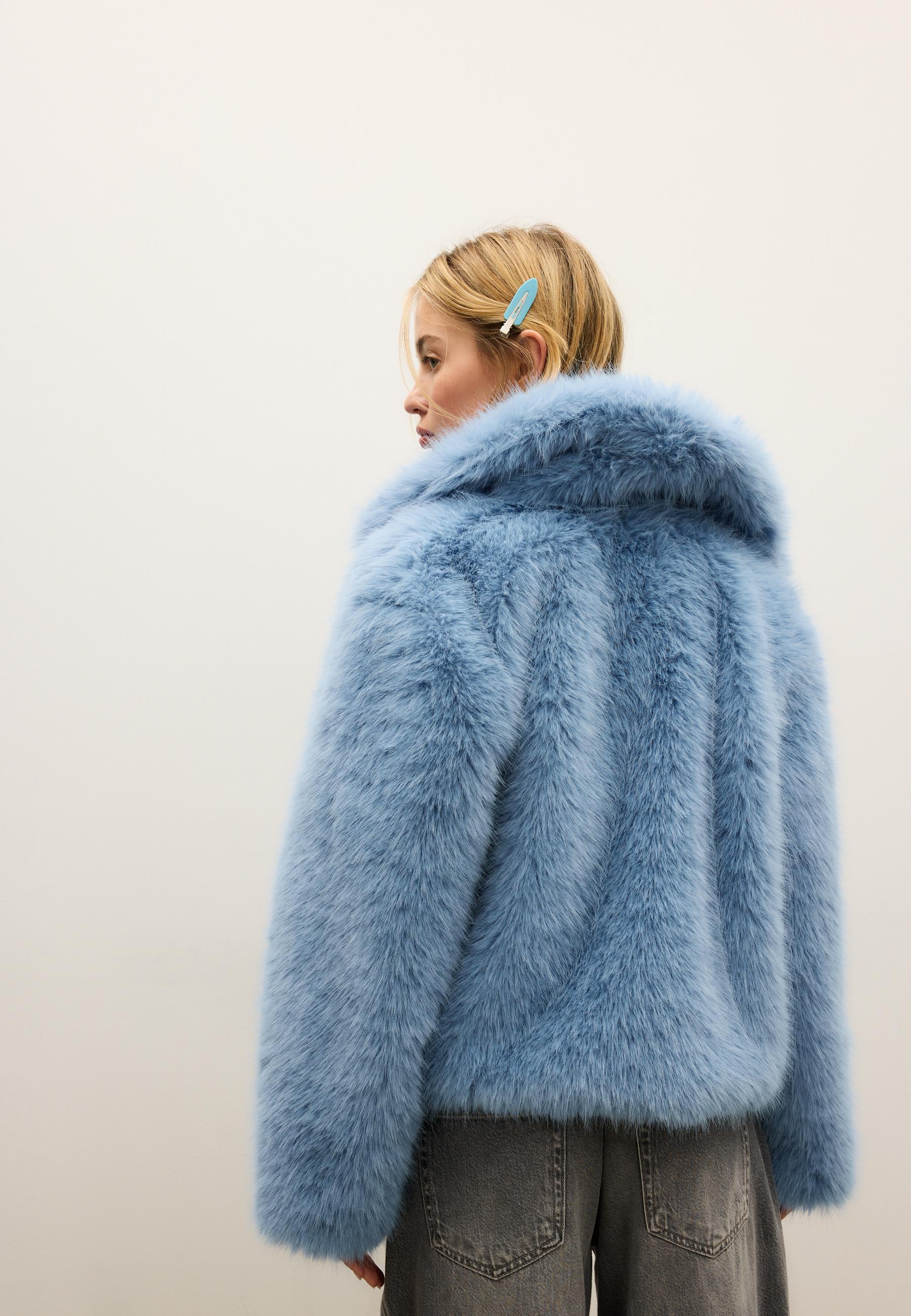 Faux fur jacket with lapel - Women's fashion | Stradivarius Romania