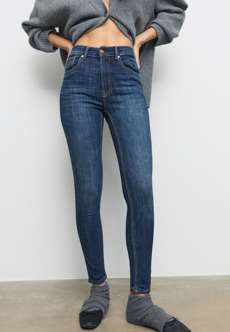 d07 regular waist skinny jeans