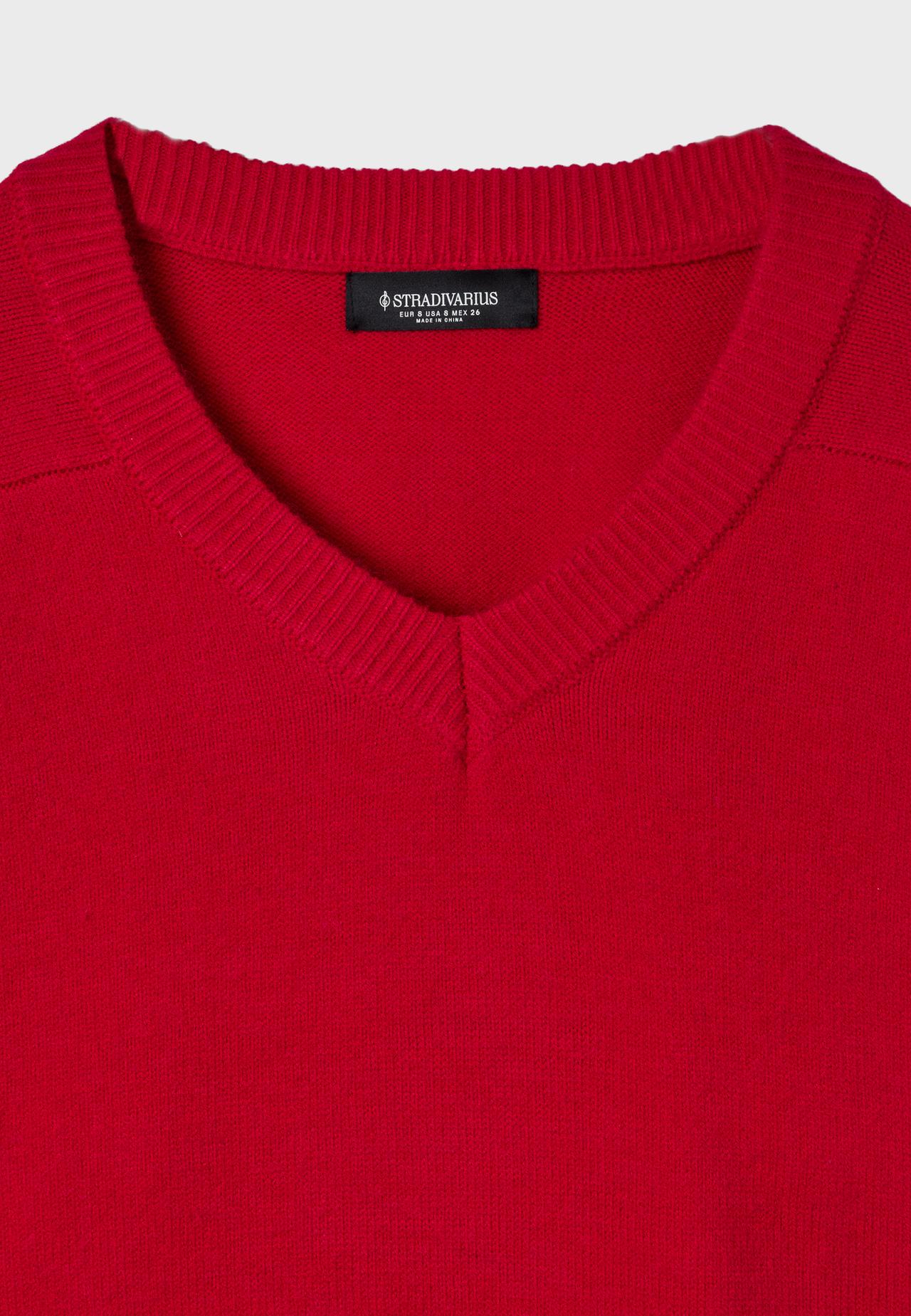 Basic V-neck knit jumper — Red