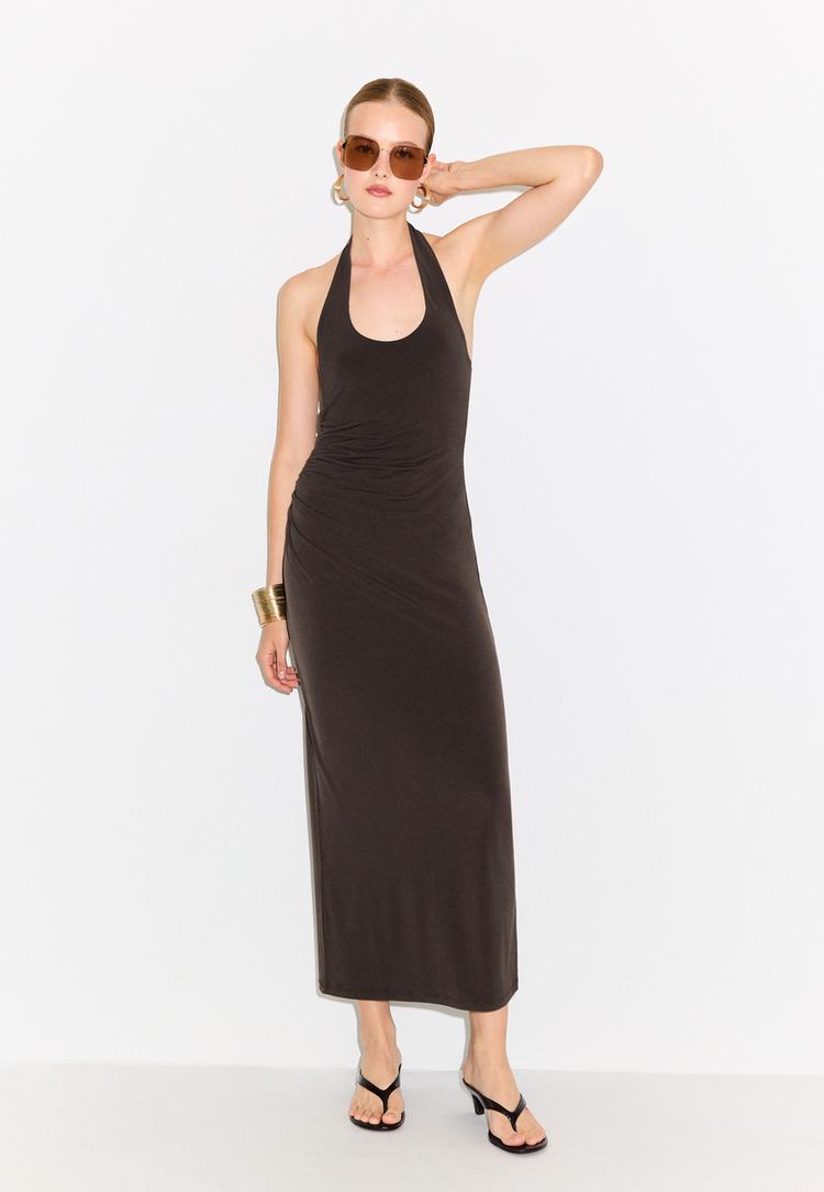 vestido midi cuello halter