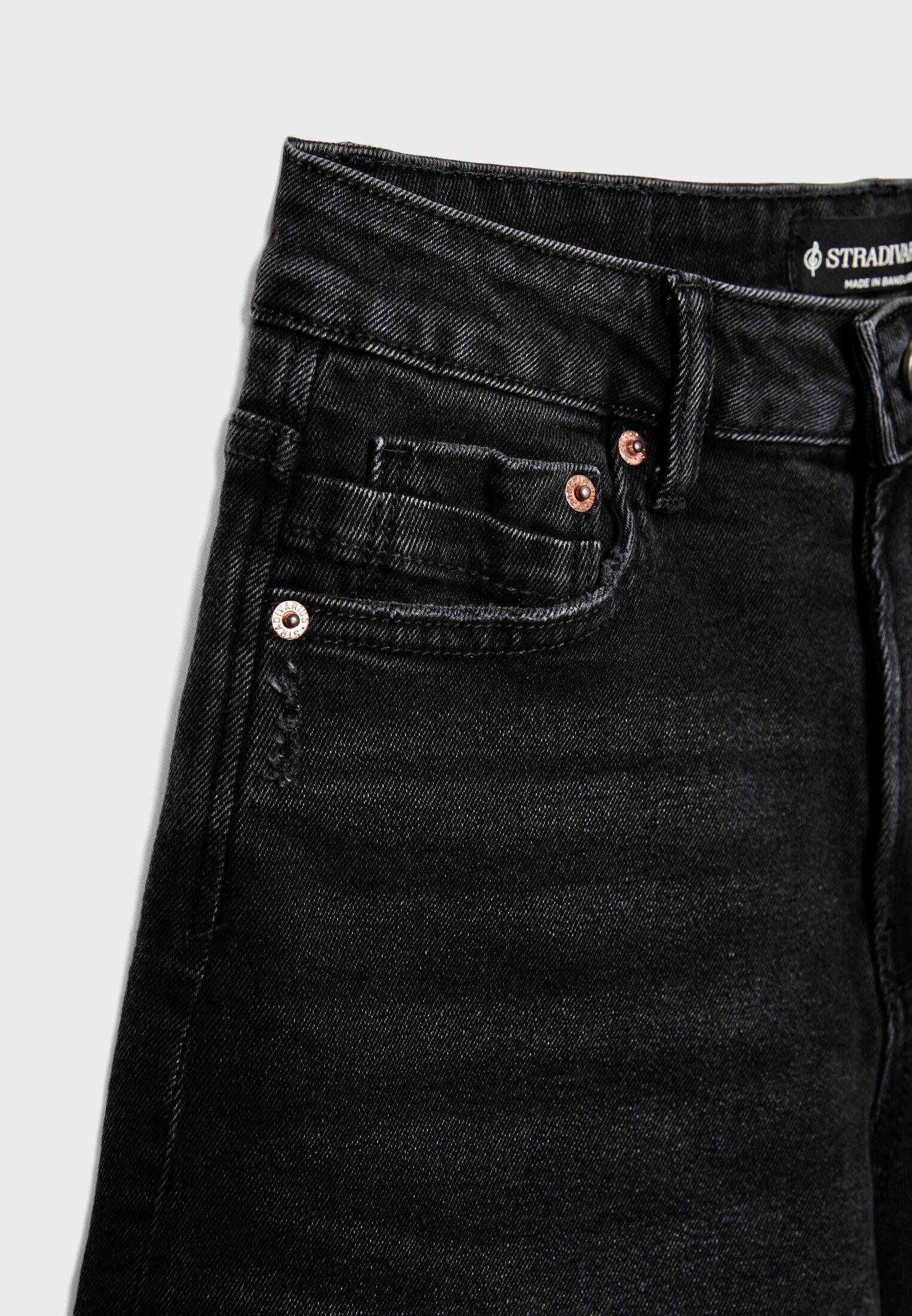 Slim fit mom shorts — BLACK DENIM WASH