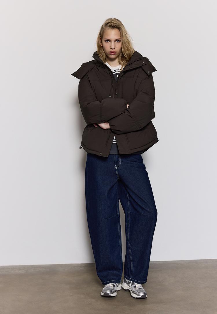 oversize-steppjacke-mit-kapuze