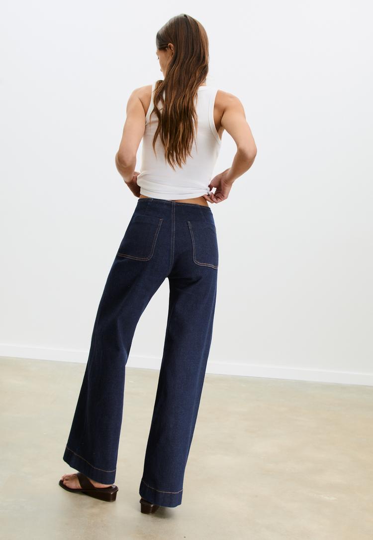 d77 jean minimaliste avec poches