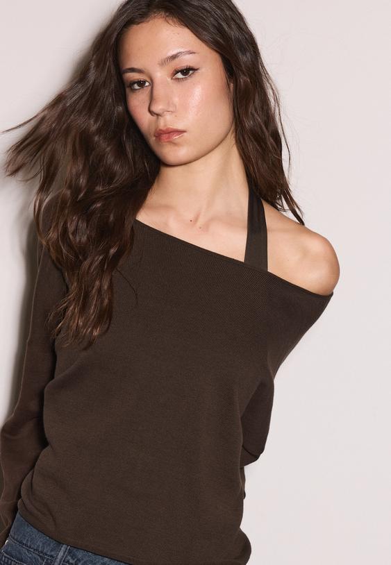 pull court col bateau