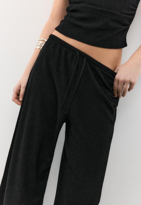 Прав Панталон С Набръчкан Ефект