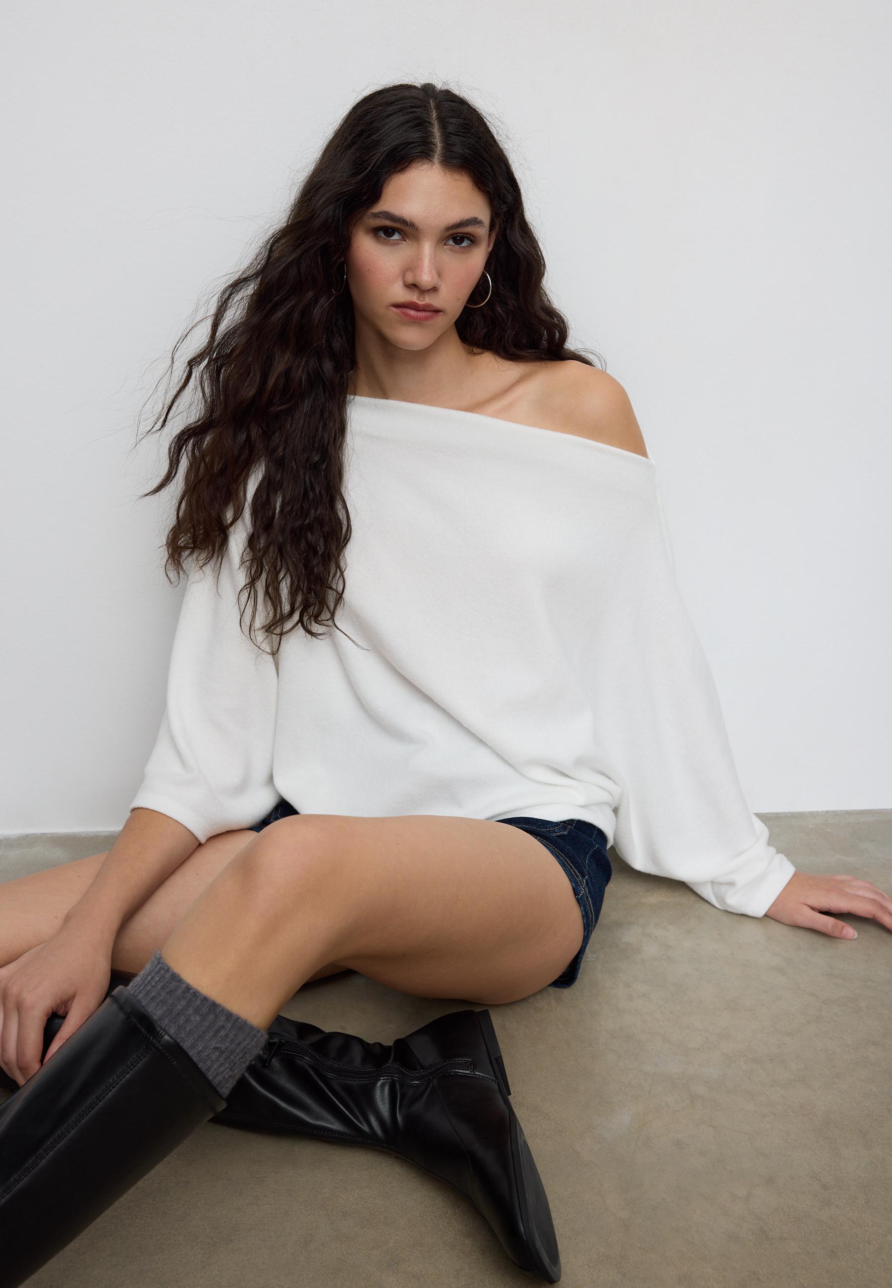 Boat neck cape top — Ecru