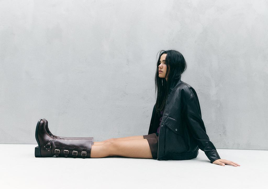 Botas planas biker hebillas