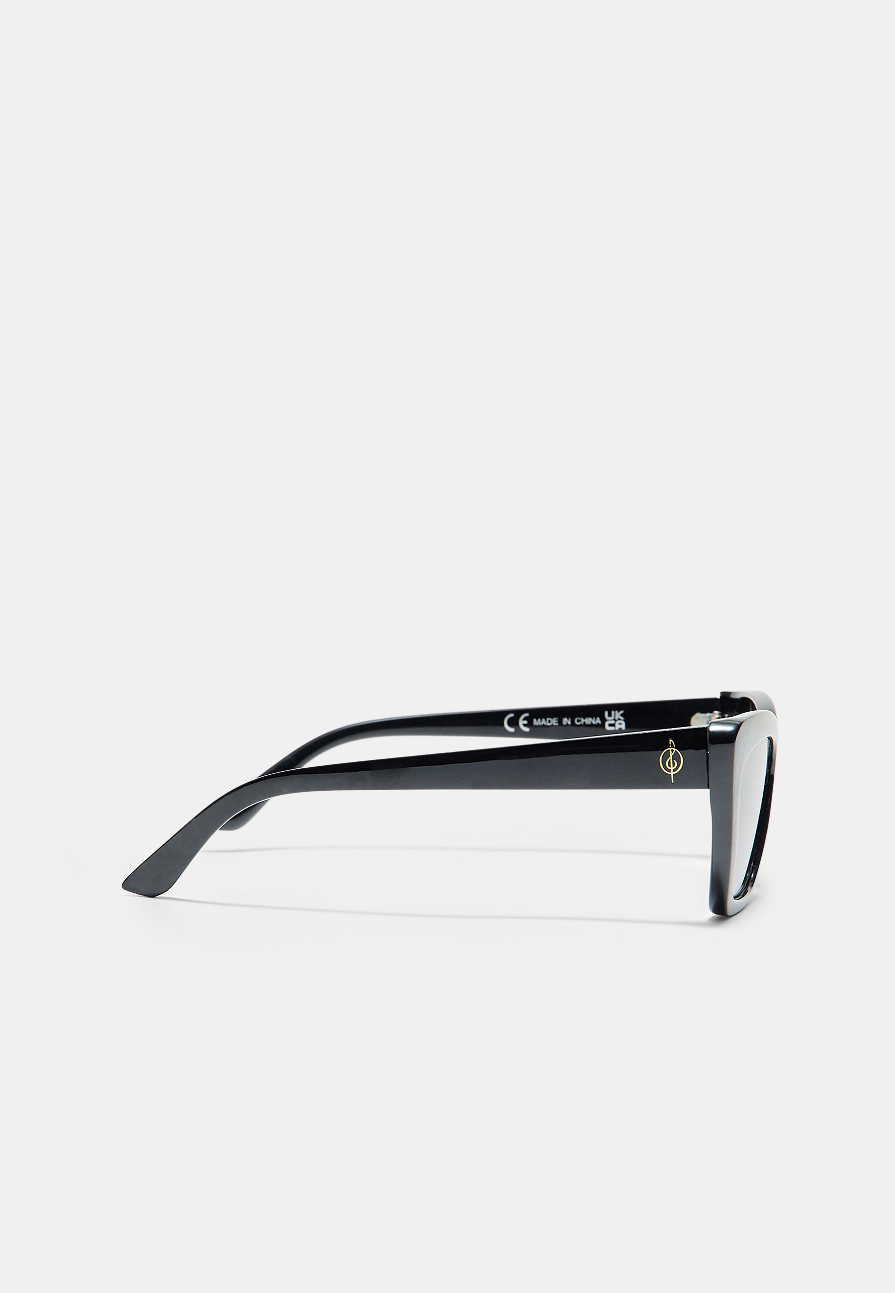 Square cateye glasses — Black