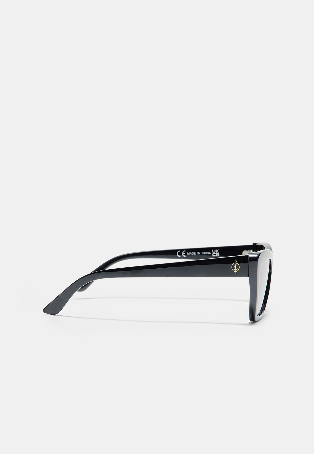 Square cateye glasses — Black