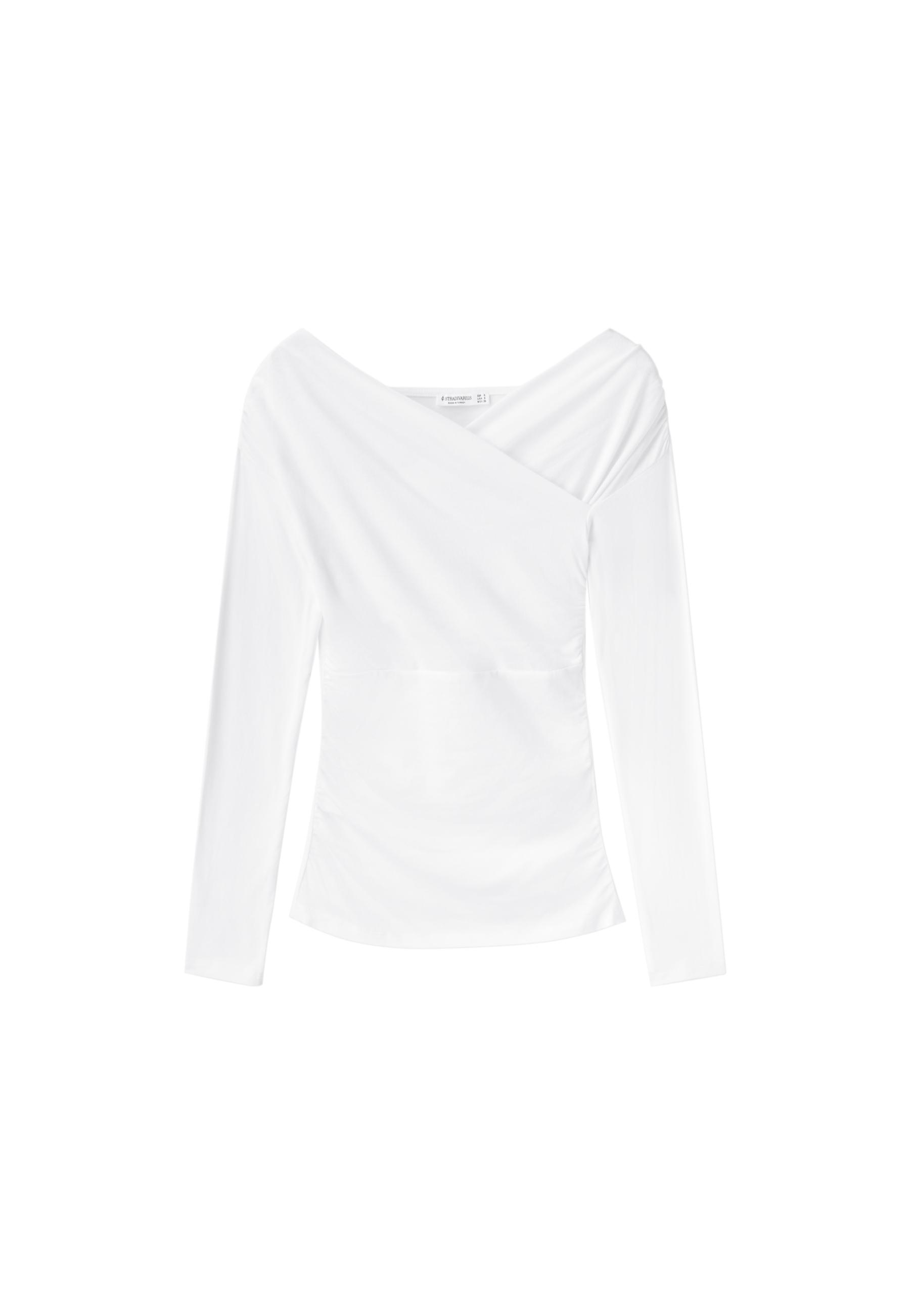 Stradivarius Çapraz kayık yaka t-shirt