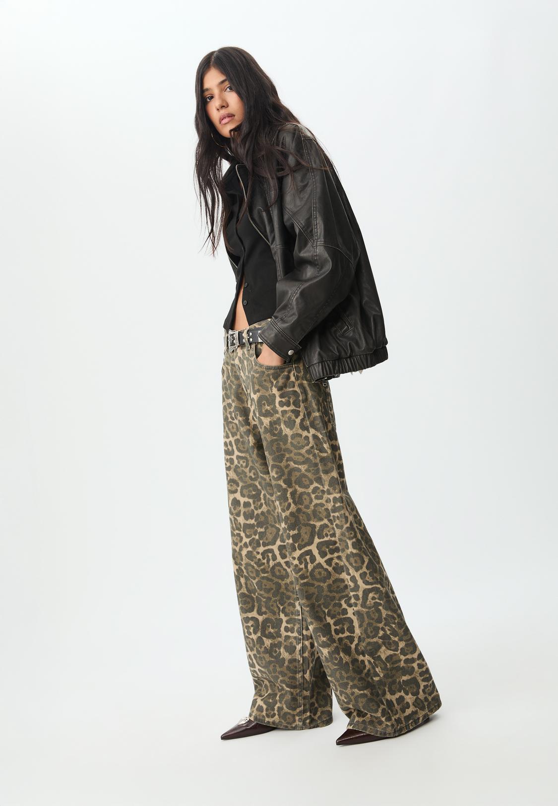 Pantalon baggy léopard Mode femme Stradivarius France